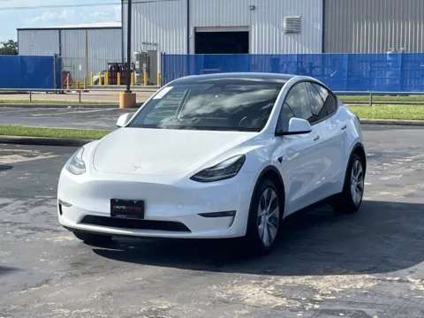Photos of 2022 Tesla Model Y Long Range for sale in Alvin, TX at Auto Boutique Texas