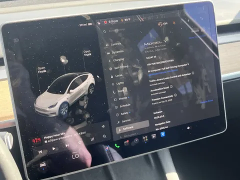 More photos of 2022 Tesla Model Y Long Range at Auto Boutique Texas, TX