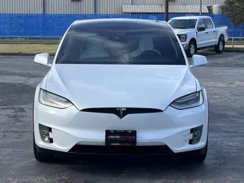 More photos of 2020 Tesla Model X Long Range at Auto Boutique Texas, TX