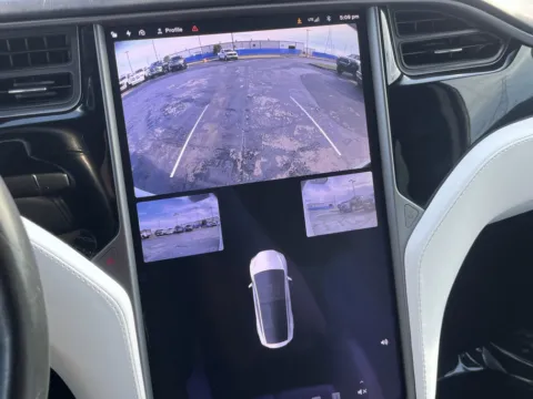 More photos of 2020 Tesla Model X Long Range at Auto Boutique Texas, TX