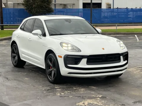 Photos of 2022 Porsche Macan S for sale in Alvin, TX at Auto Boutique Texas