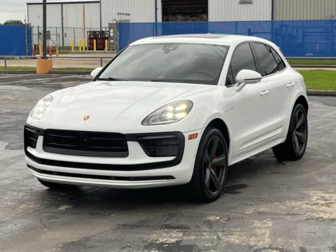 Another view of 2022 Porsche Macan S for sale in Alvin, TX at Auto Boutique Texas