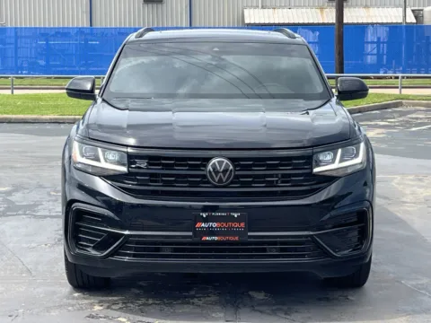 More photos of 2023 Volkswagen Atlas Cross Sport 3.6L V6 SEL R-Line Black at Auto Boutique Texas, TX
