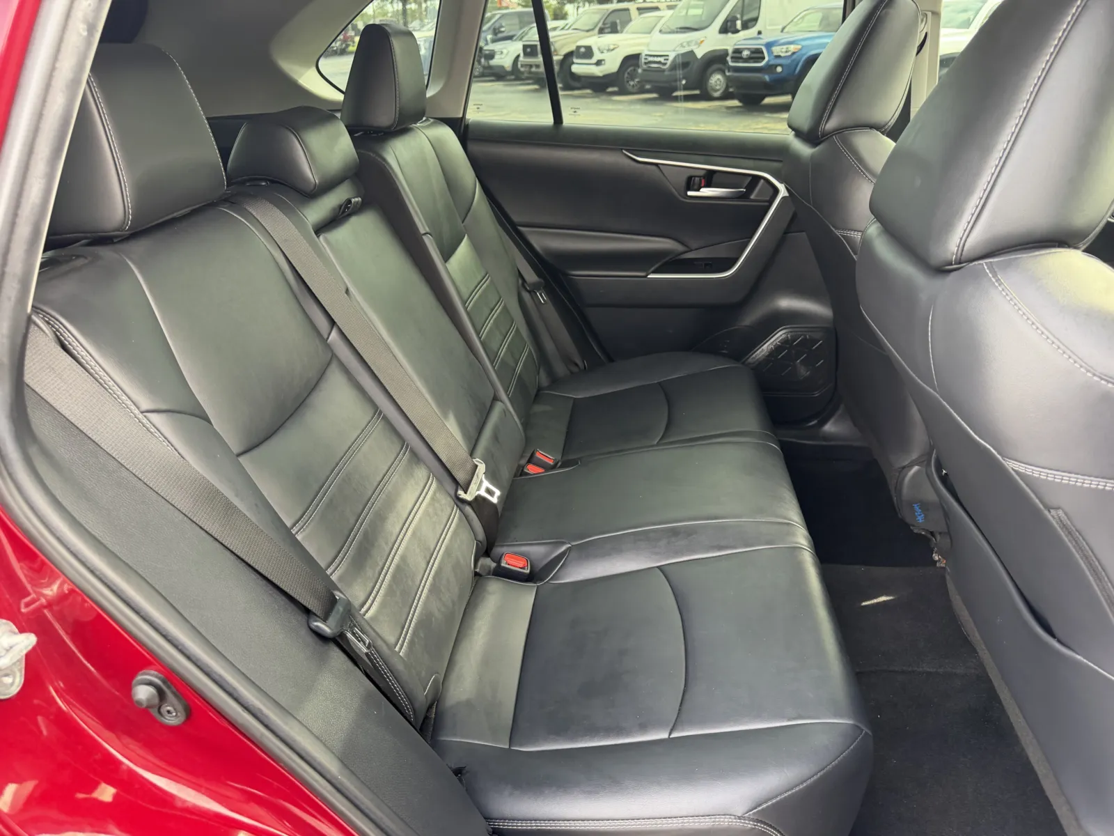 Toyota RAV4 photo 25