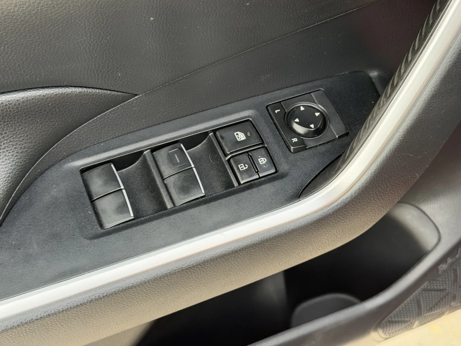 Toyota RAV4 photo 22