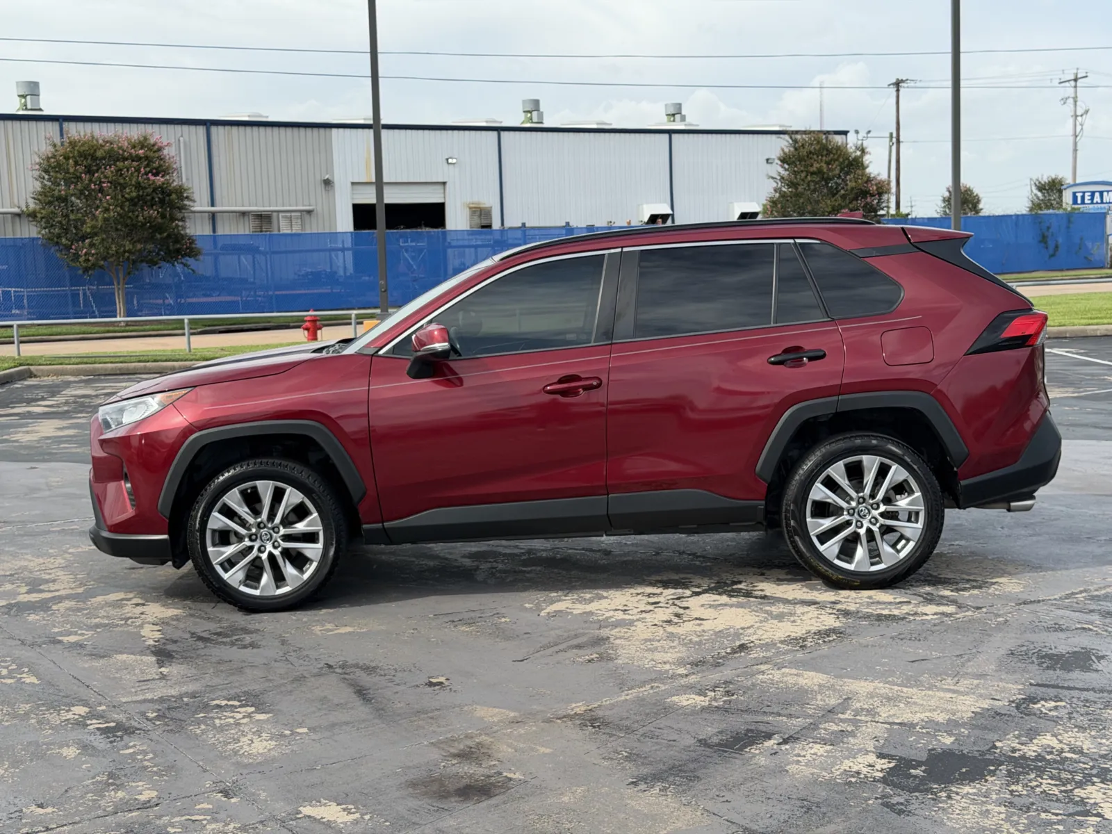 Toyota RAV4 photo 9