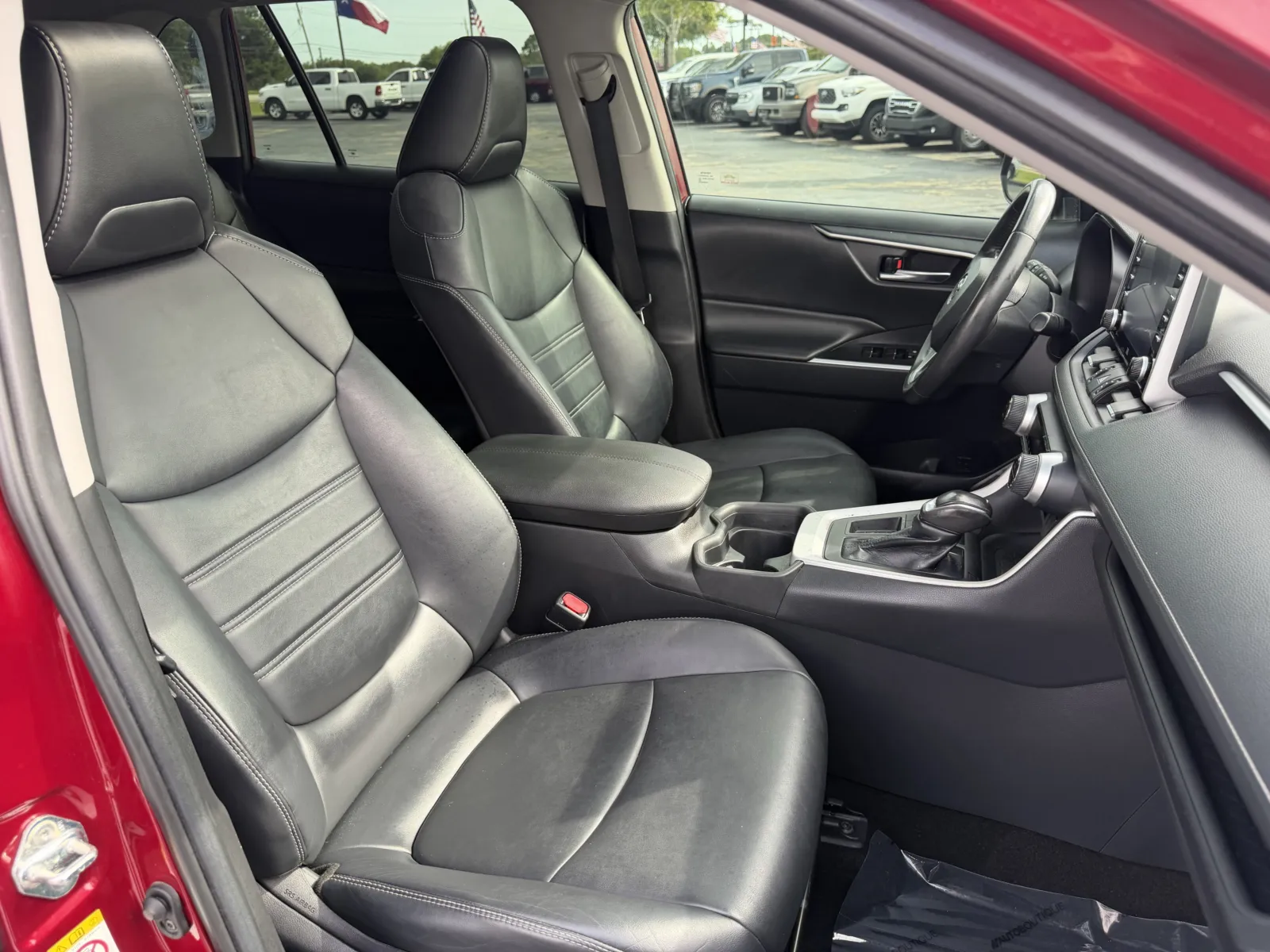 Toyota RAV4 photo 24