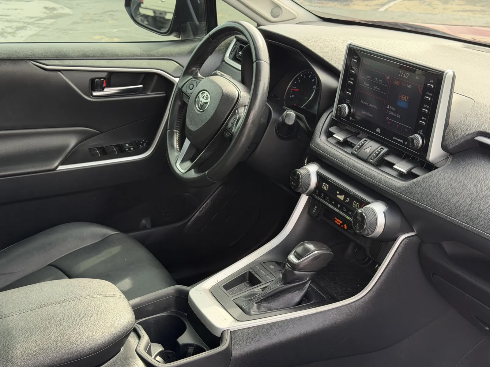 Toyota RAV4 photo 12