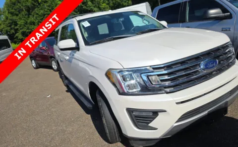 Another view of 2018 Ford Expedition Max XLT for sale in Alvin, TX at Auto Boutique Texas
