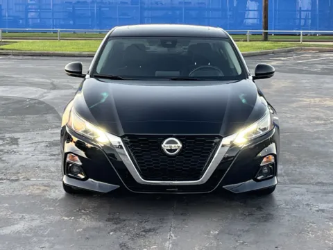 More photos of 2020 Nissan Altima 2.5 SV at Auto Boutique Texas, TX