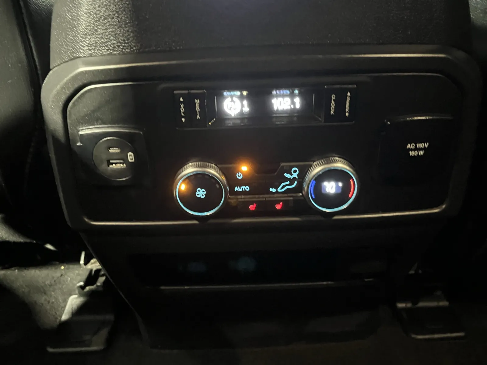 Ford Expedition photo 25