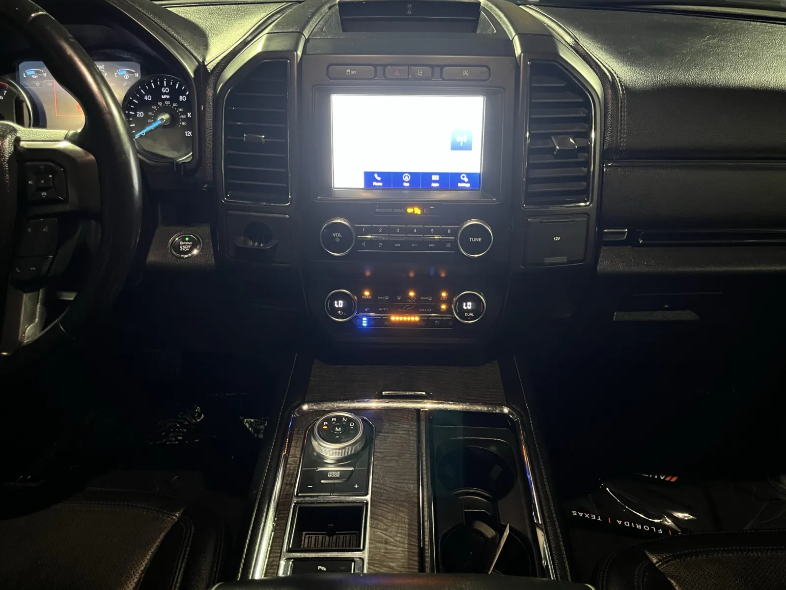 Ford Expedition photo 22