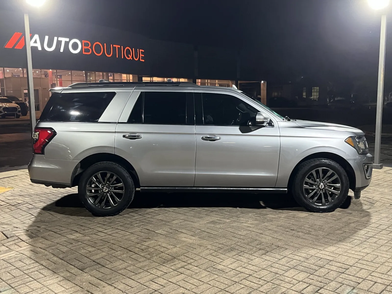 Ford Expedition photo 12