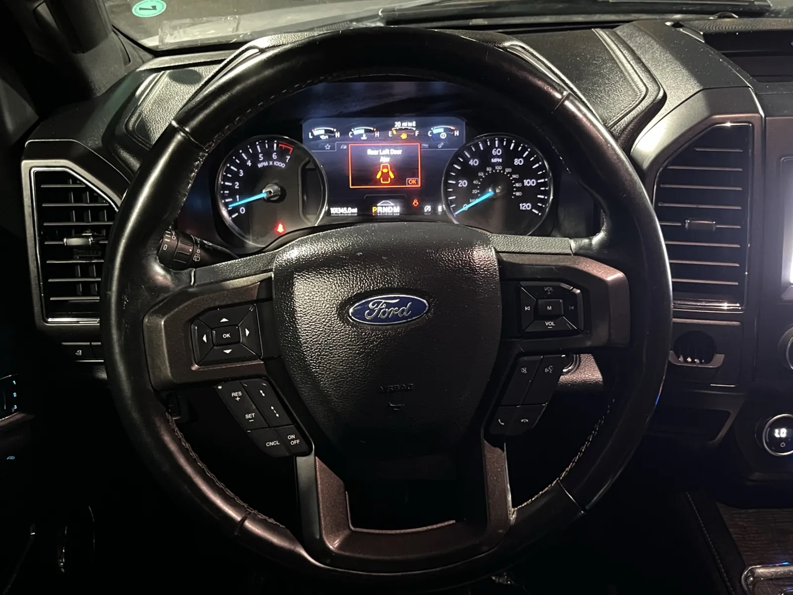 Ford Expedition photo 16