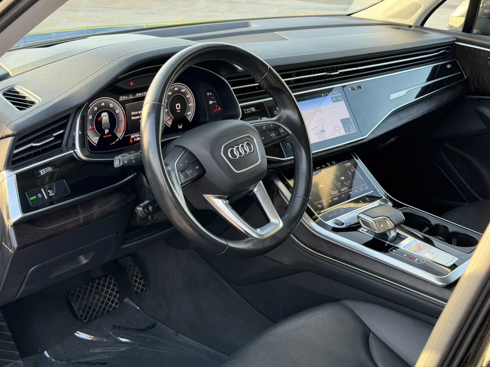 Audi Q7 photo 4