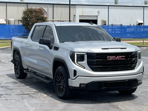 Another view of 2022 GMC Sierra 1500 Elevation for sale in Alvin, TX at Auto Boutique Texas