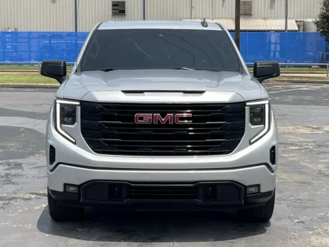 More photos of 2022 GMC Sierra 1500 Elevation at Auto Boutique Texas, TX