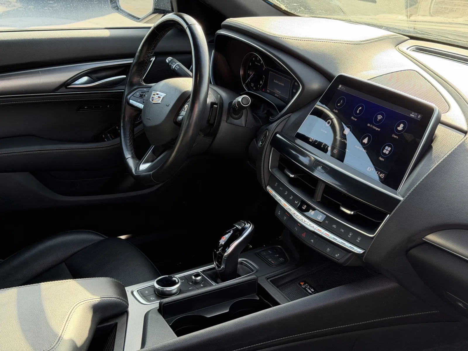 Cadillac CT5 photo 21