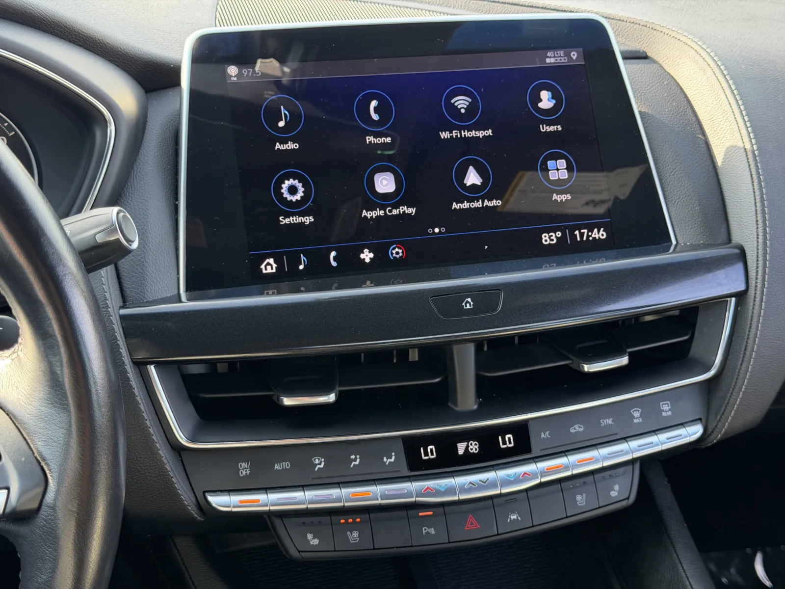 Cadillac CT5 photo 10