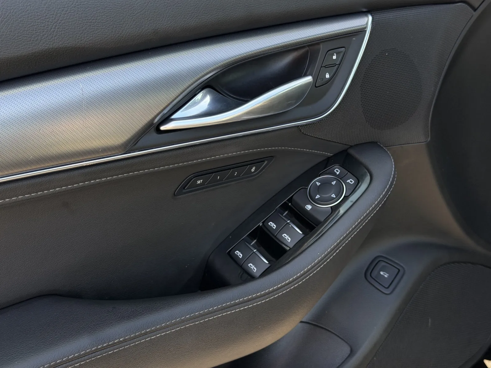 Cadillac CT5 photo 19