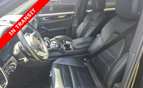 More photos of 2023 Porsche Cayenne Coupe at Auto Boutique Texas, TX