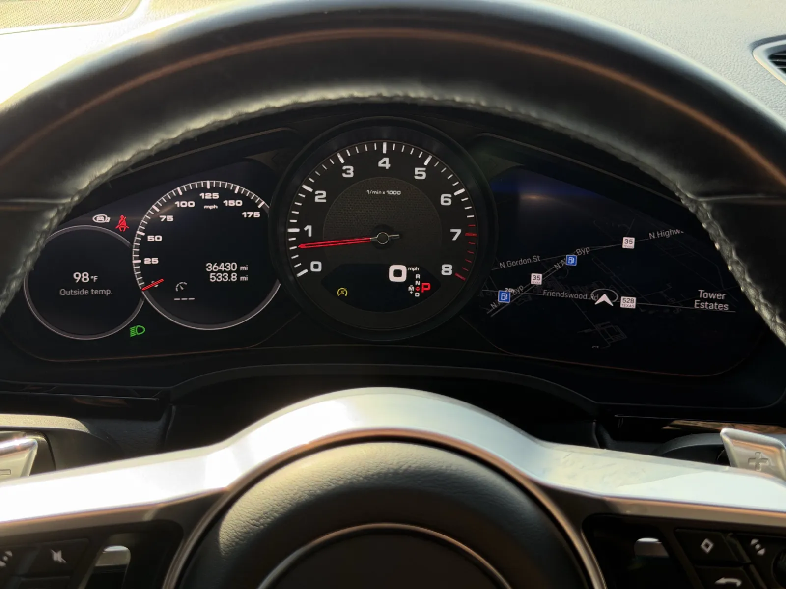 Porsche Cayenne photo 24