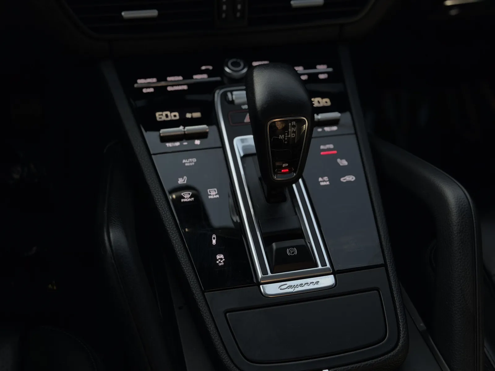 Porsche Cayenne photo 31