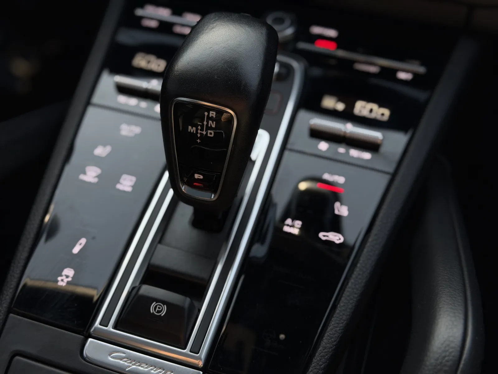 Porsche Cayenne photo 30