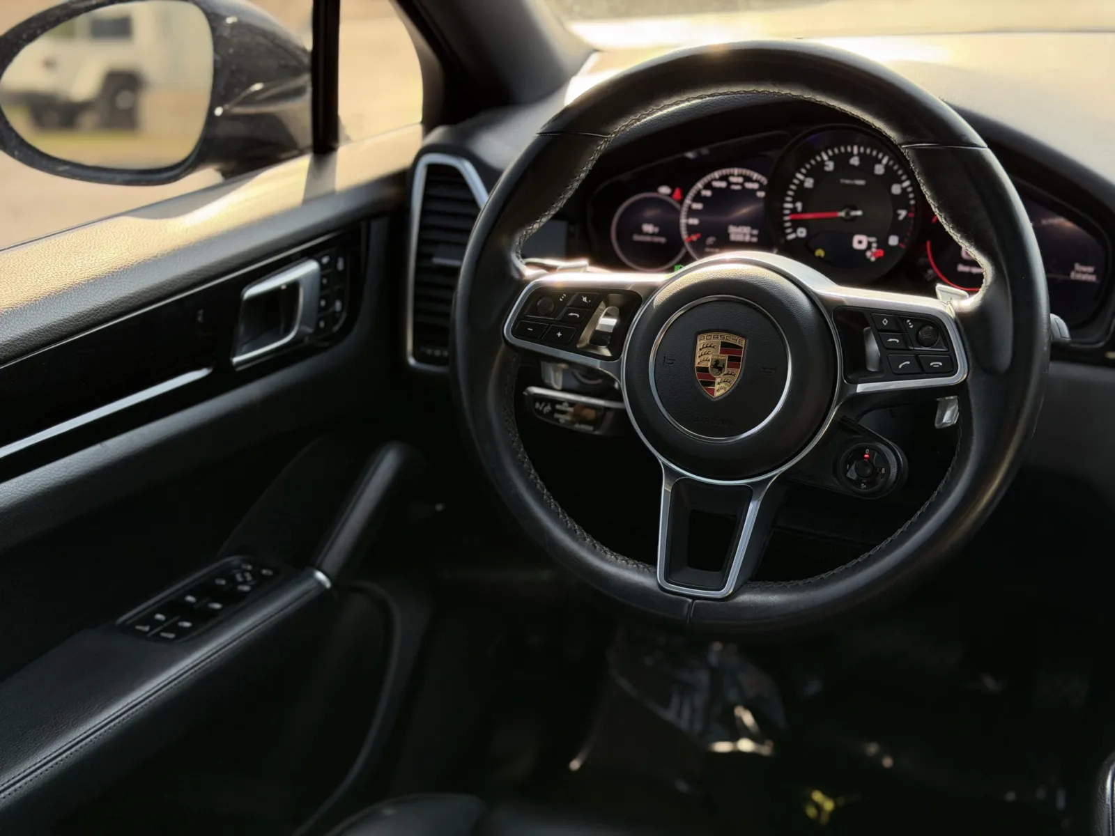 Porsche Cayenne photo 19
