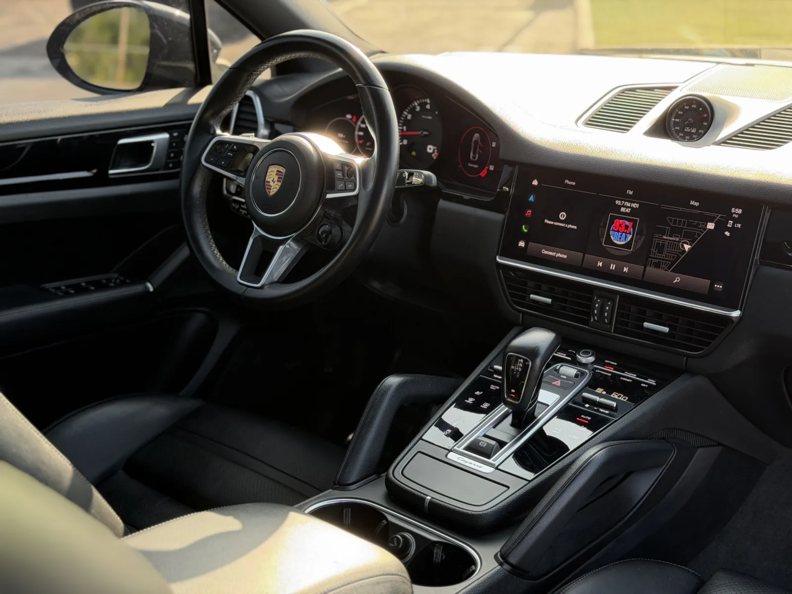 Porsche Cayenne photo 17