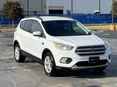 Another view of 2018 Ford Escape SE for sale in Alvin, TX at Auto Boutique Texas