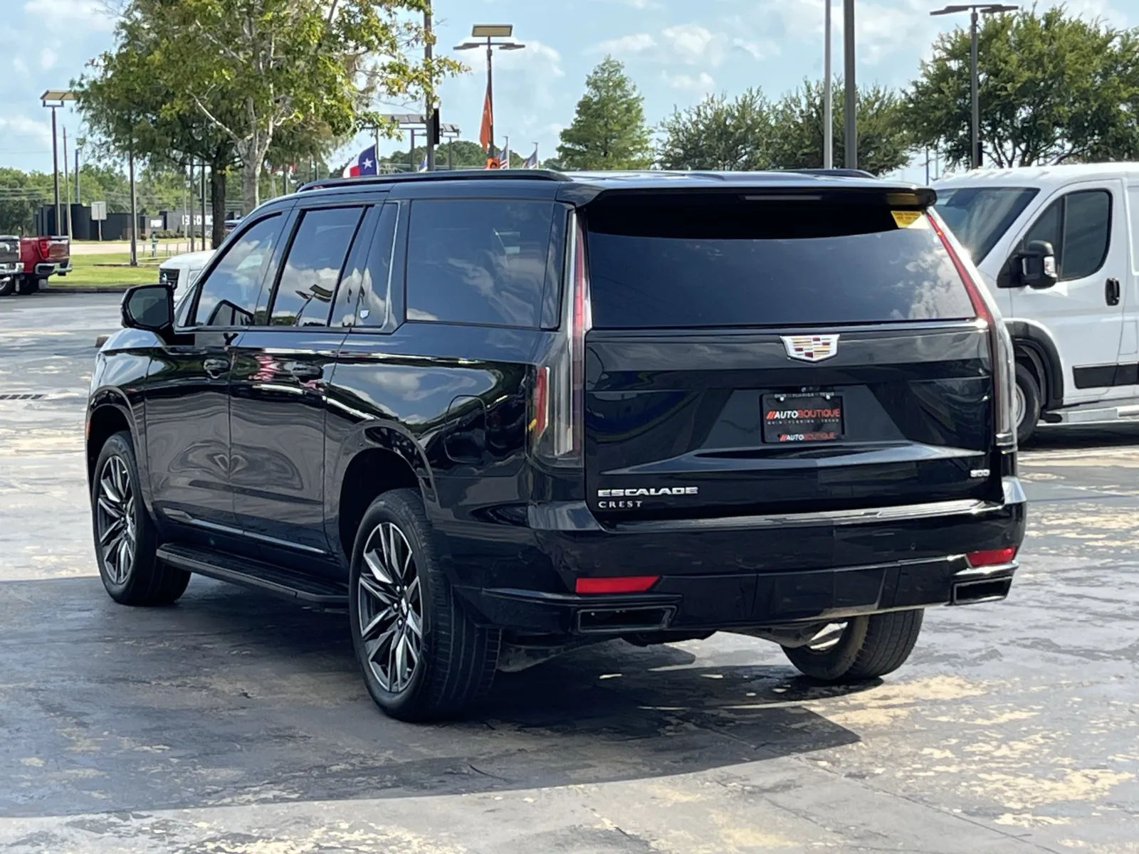 Cadillac Escalade ESV photo 11
