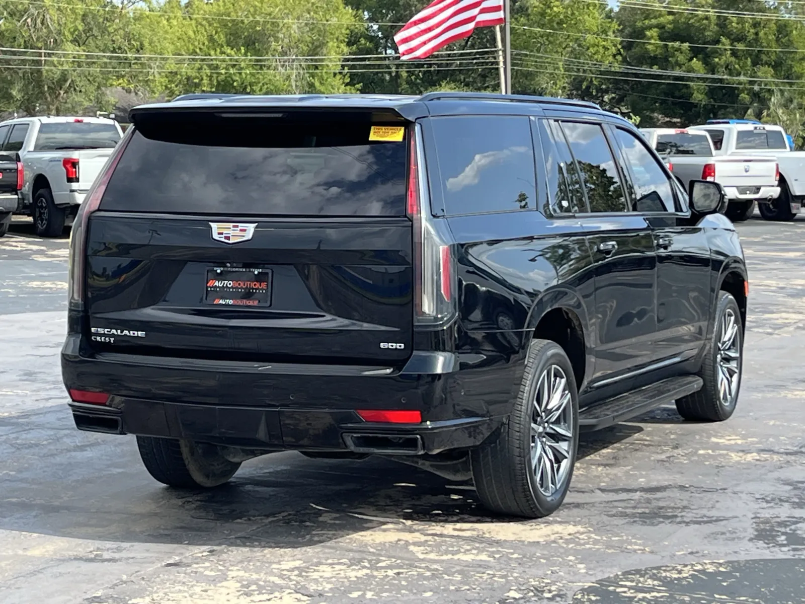 Cadillac Escalade ESV photo 10
