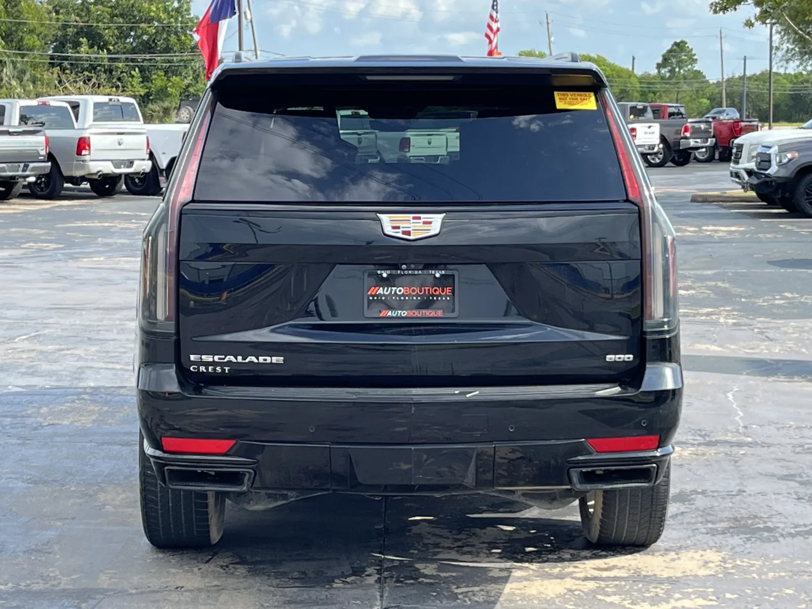 Cadillac Escalade ESV photo 9