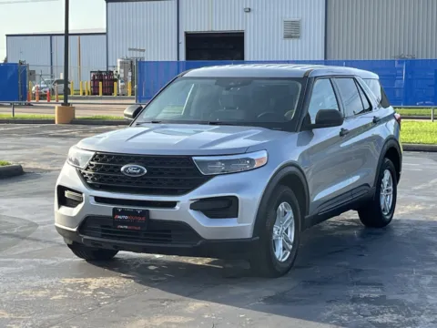 Photos of 2022 Ford Explorer for sale in Alvin, TX at Auto Boutique Texas