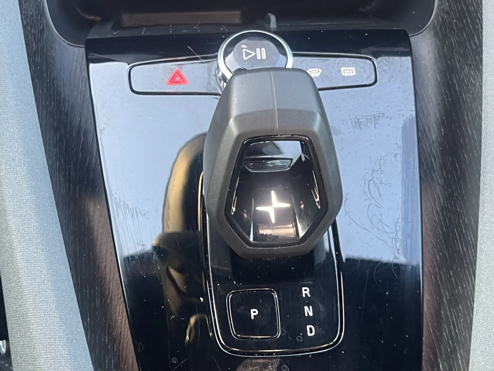 Polestar 2 photo 17