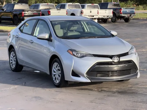 Photos of 2018 Toyota Corolla SE for sale in Alvin, TX at Auto Boutique Texas