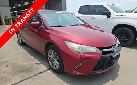 Red 2017 Toyota Camry SE for sale in Alvin, TX