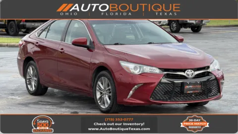 Red 2017 Toyota Camry SE for sale in Alvin, TX