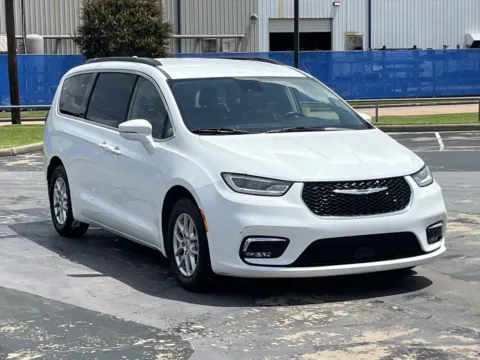Another view of 2022 Chrysler Pacifica Touring L for sale in Alvin, TX at Auto Boutique Texas
