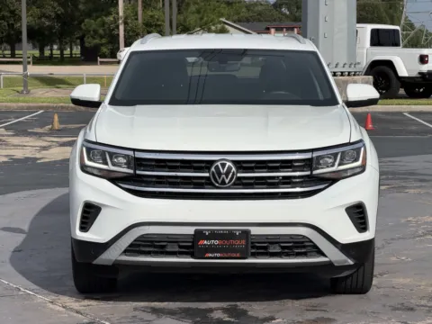 More photos of 2022 Volkswagen Atlas Cross Sport 3.6L V6 SE w/Technology at Auto Boutique Texas, TX