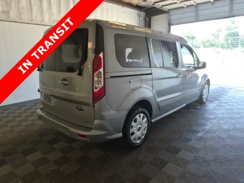 More photos of 2022 Ford Transit Connect Wagon XLT at Auto Boutique Texas, TX