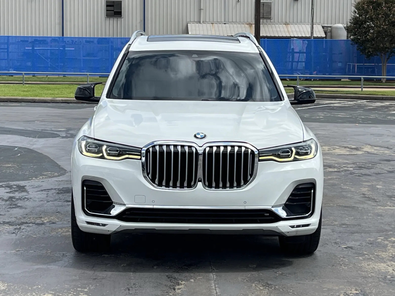 BMW X7 photo 4