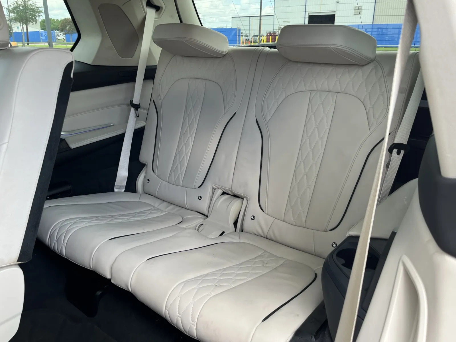 BMW X7 photo 35