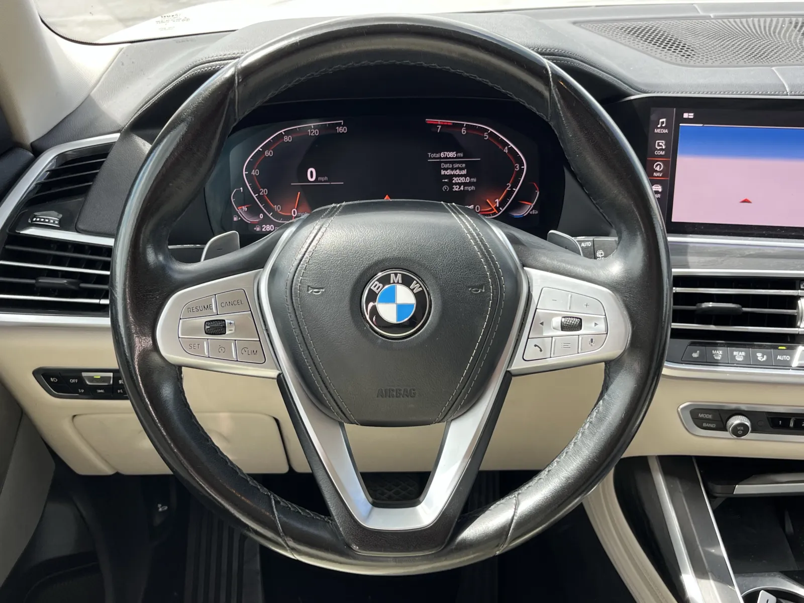 BMW X7 photo 21