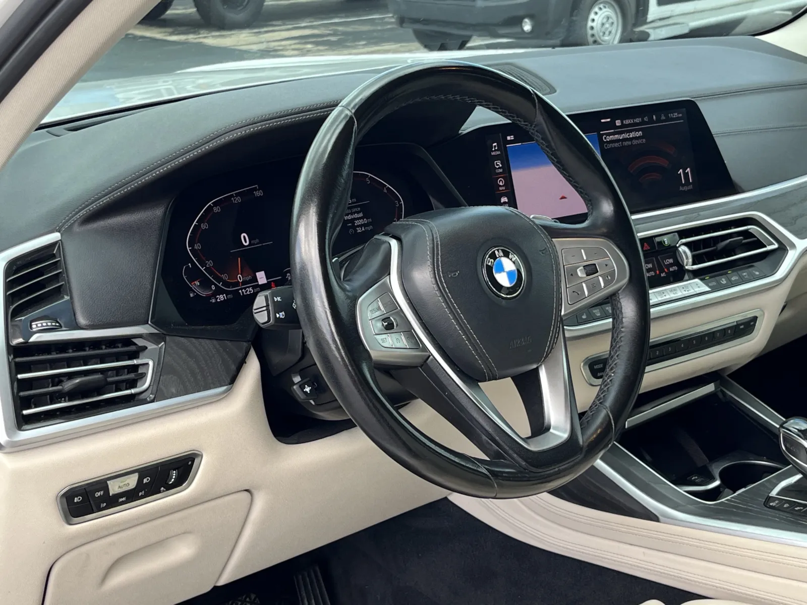 BMW X7 photo 18