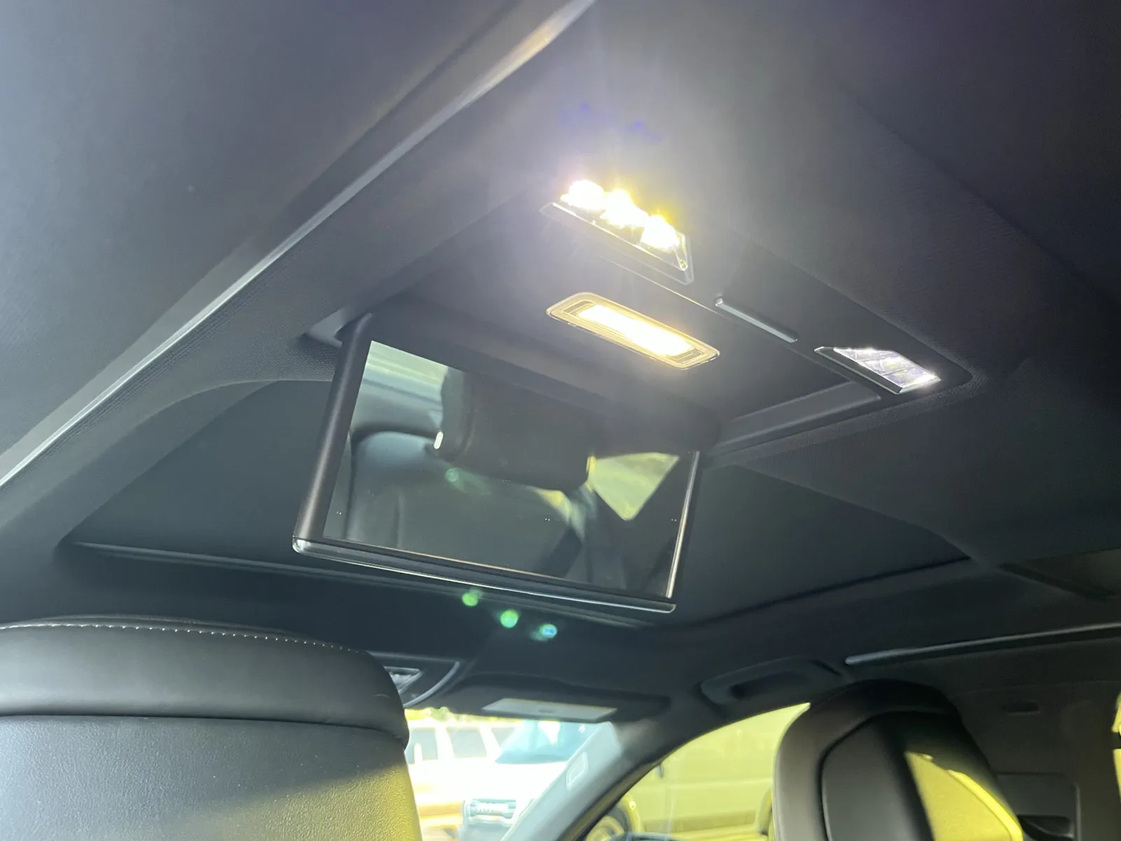 Audi A8 photo 26