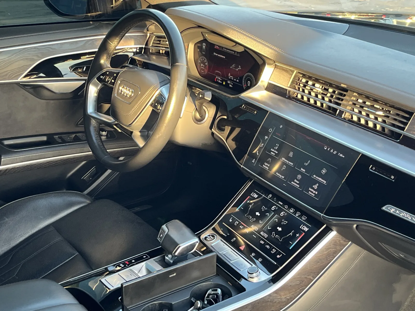 Audi A8 photo 13