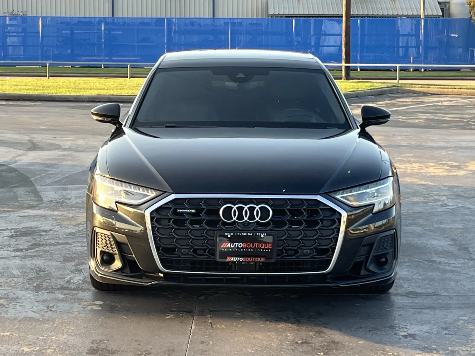 Audi A8 photo 4