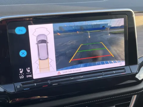 More photos of 2024 Volkswagen Atlas 2.0T SE w/Technology at Auto Boutique Texas, TX